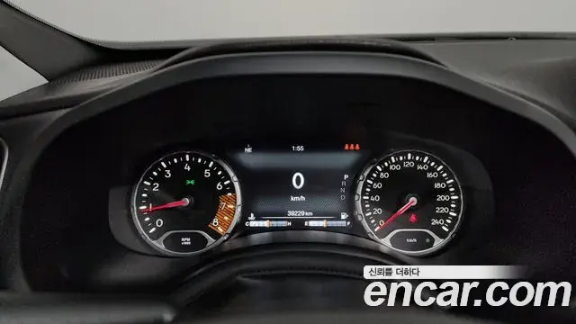 Jeep Renegade 2022 — Şəkil 7/35