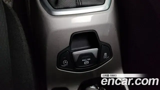 Jeep Renegade 2022 — Şəkil 34/35