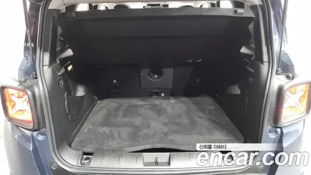 Jeep Renegade 2022 — Şəkil 26/35