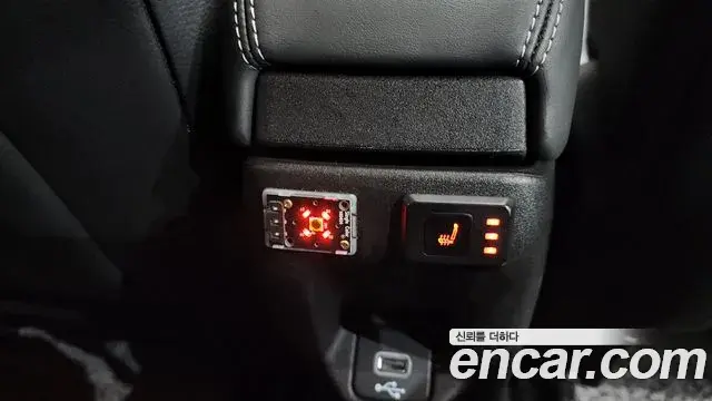 Jeep Renegade 2022 — Şəkil 31/35