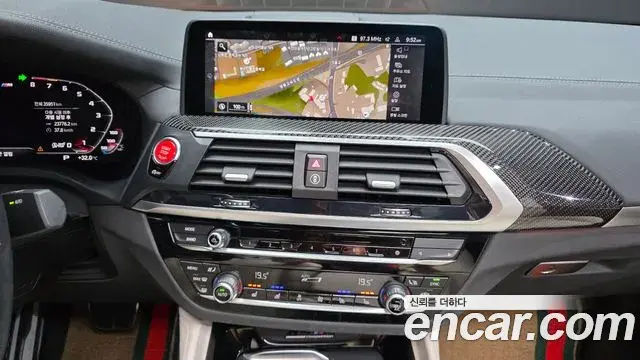 BMW X4M 2021 — Şəkil 21/33