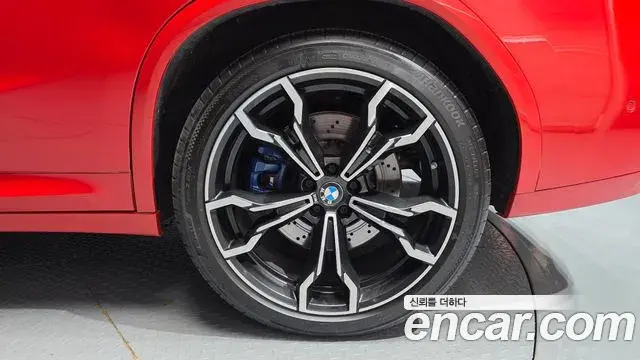 BMW X4M 2021 — Şəkil 24/33