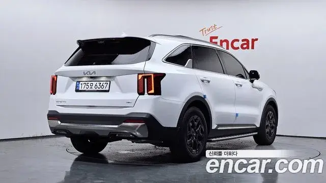 Kia Sorento 2024 — Фото 2/20