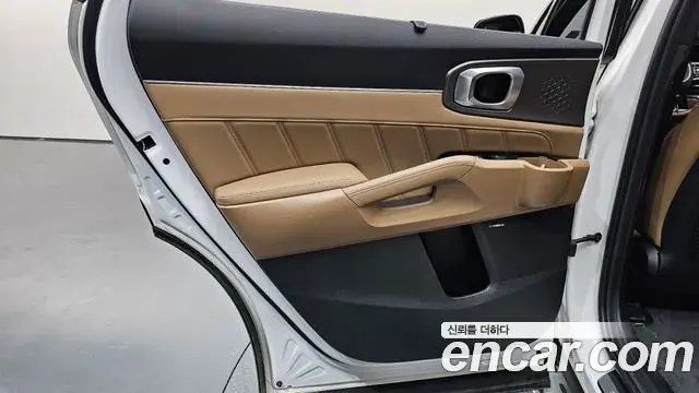 Kia Sorento 2024 — Photo 20/36