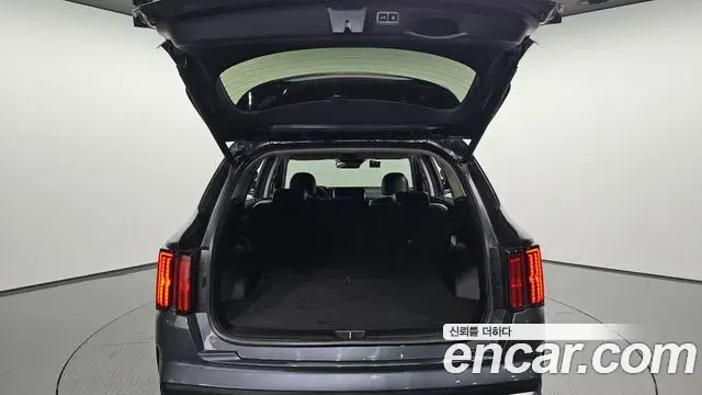 Kia Sorento 2021 — Фото 20/20