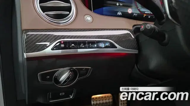 Mercedes-Benz S-Class 2018 — Фото 19/20