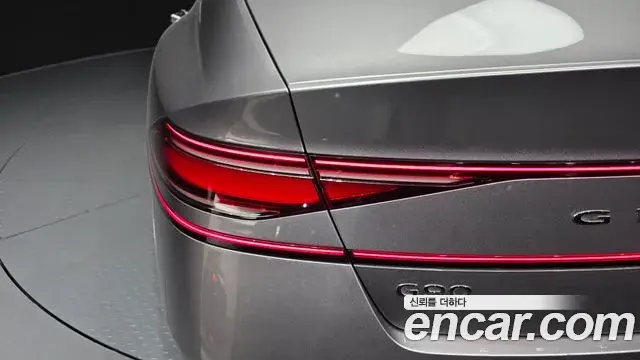 Genesis G90 2023 — Photo 25/40