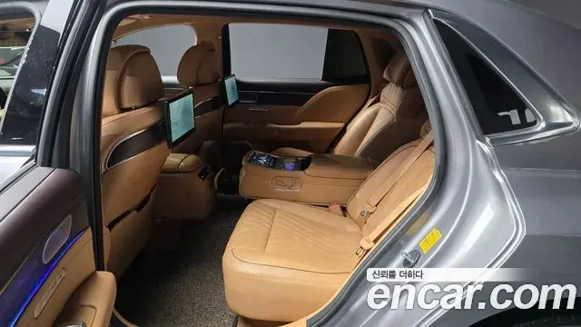 Genesis G90 2023 — Photo 10/40