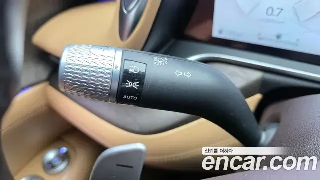 Genesis G90 2023 — Photo 36/40