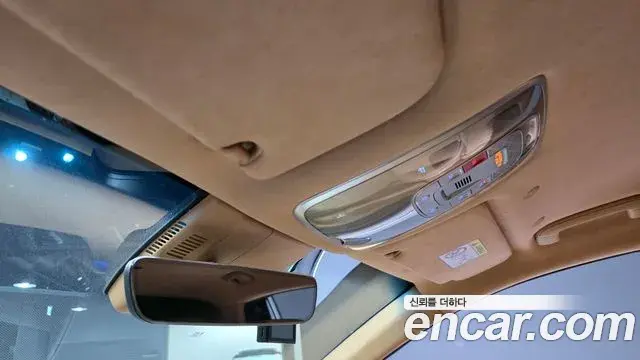 Genesis G90 2023 — Photo 14/40