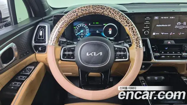 Kia Sorento 2022 — Фото 13/20