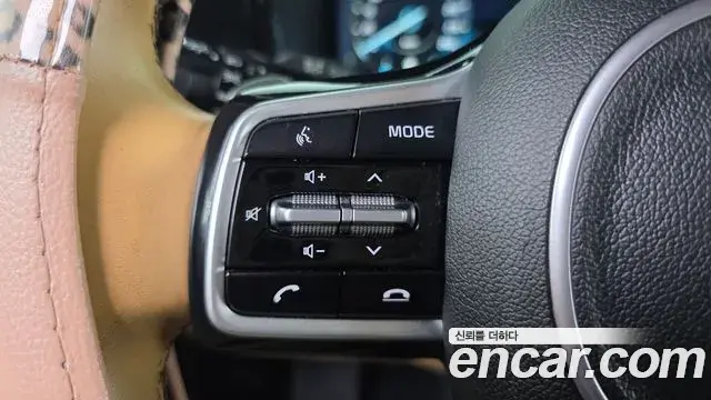 Kia Sorento 2022 — Фото 14/20