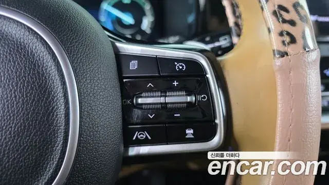 Kia Sorento 2022 — Фото 15/20