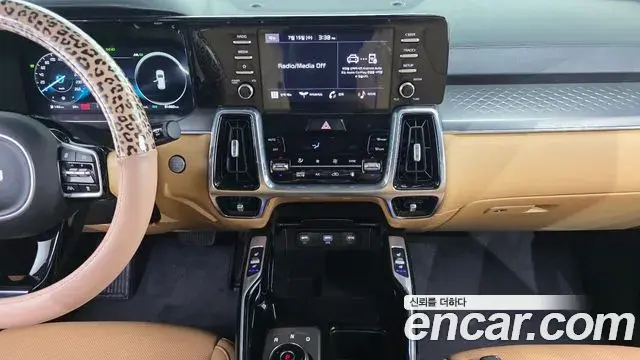 Kia Sorento 2022 — Фото 16/20