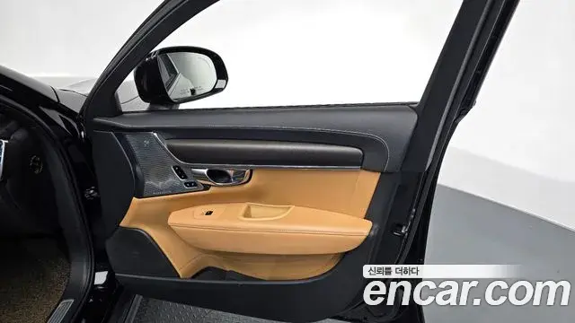 Volvo V90 Cross Country 2018 — ფოტო 9/32
