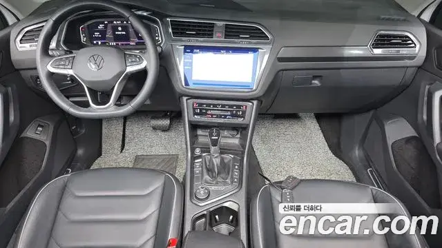 Volkswagen Tiguan 2023 — Şəkil 27/37
