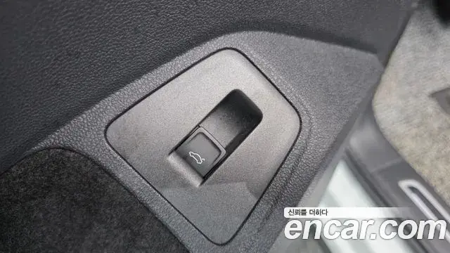Volkswagen Tiguan 2023 — Şəkil 10/37