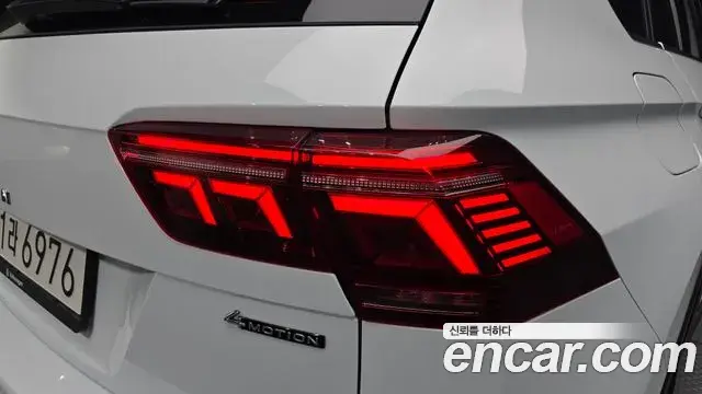 Volkswagen Tiguan 2023 — Şəkil 19/37