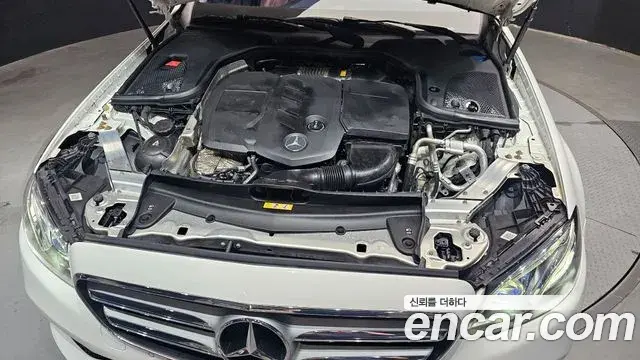 Mercedes-Benz E-Class 2019 — Фото 6/20