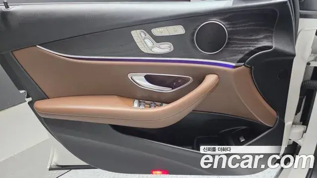 Mercedes-Benz E-Class 2019 — ფოტო 3/30