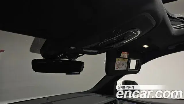 Audi Q8 2021 — ფოტო 36/37
