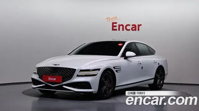 Genesis G80 2023 — ფოტო 8/32