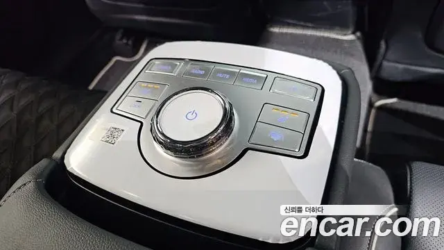 Genesis G80 2023 — ფოტო 2/32