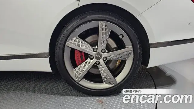 Genesis G80 2023 — ფოტო 25/32