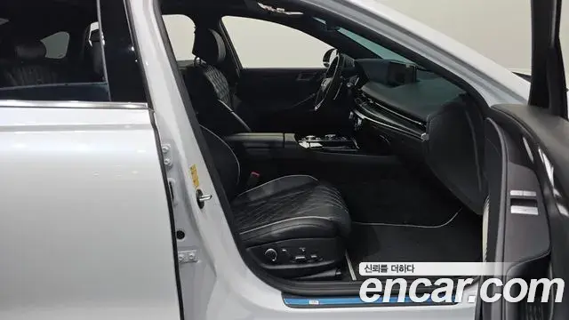 Genesis G80 2023 — ფოტო 16/32