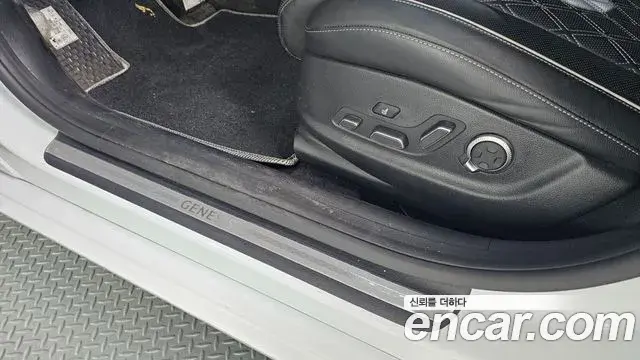 Genesis G80 2023 — ფოტო 26/32