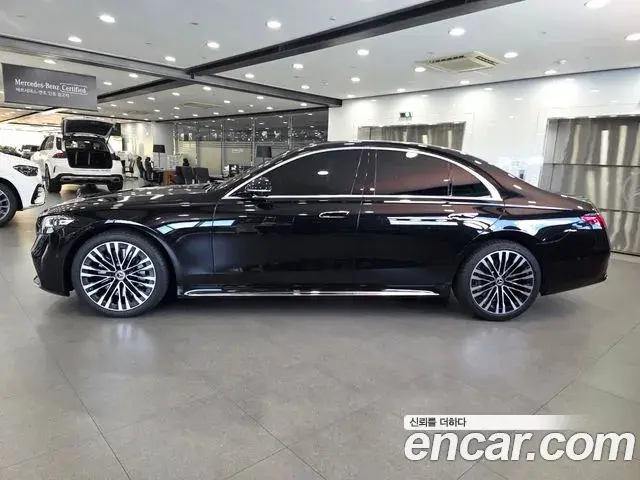 Mercedes-Benz S-Class 2021 — ფოტო 14/20