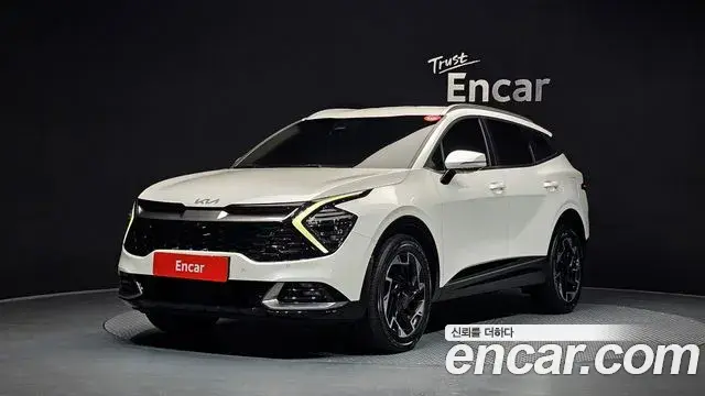 Kia Sportage 2021 — Фото 1/20