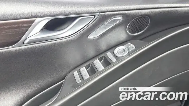 Genesis G80 2020 — Photo 19/33