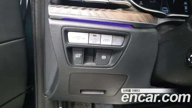 Genesis G80 2020 — Photo 27/33