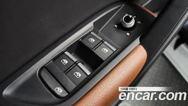 Audi Q5 2023 — ფოტო 25/35