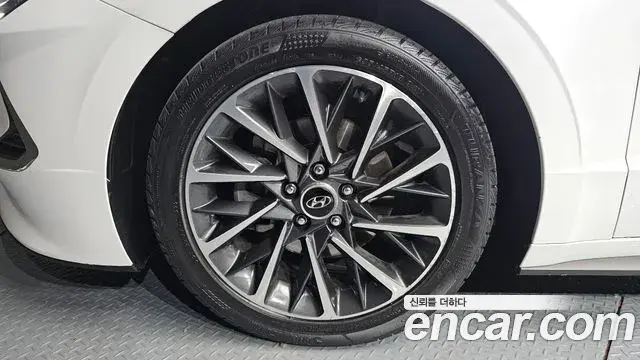 Hyundai Sonata 2019 — Фото 5/20