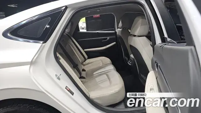 Hyundai Sonata 2019 — Фото 11/20