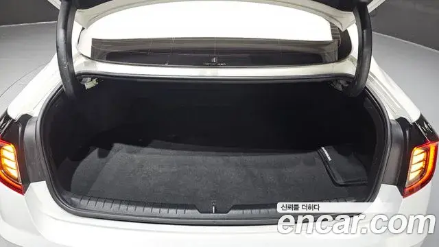 Hyundai Sonata 2019 — Фото 16/20