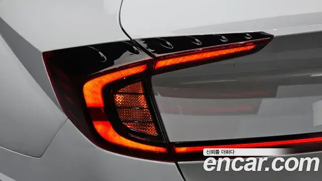 Hyundai Sonata Hybrid 2019 — Şəkil 30/30