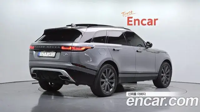 Land Rover Range Rover Velar 2020 — Şəkil 10/30