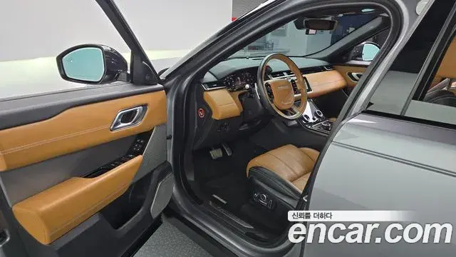 Land Rover Range Rover Velar 2020 — Şəkil 16/30