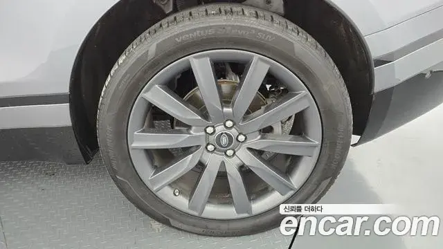 Land Rover Range Rover Velar 2020 — Şəkil 1/30