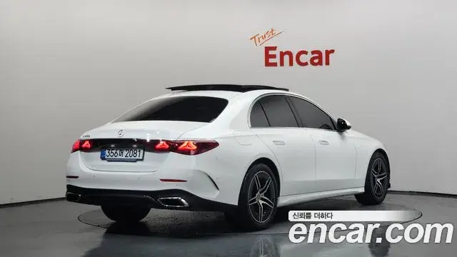 Mercedes-Benz E-Class 2025 — Фото 2/20