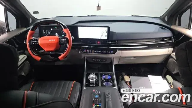 Kia Carnival 2025 — ფოტო 8/41