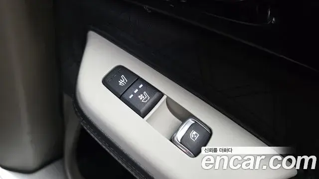 Kia Carnival 2025 — ფოტო 10/41
