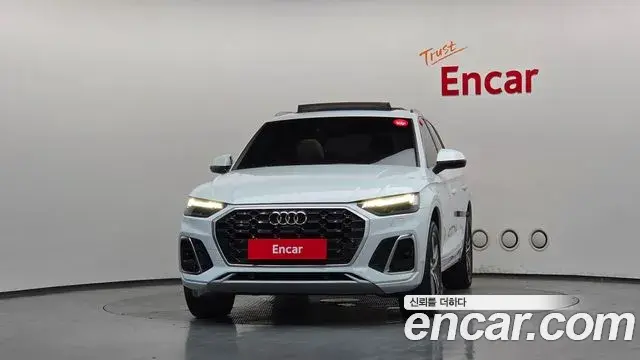 Audi Q5 2022 — ფოტო 12/34