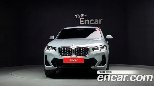 BMW X4 2025 — Photo 17/31