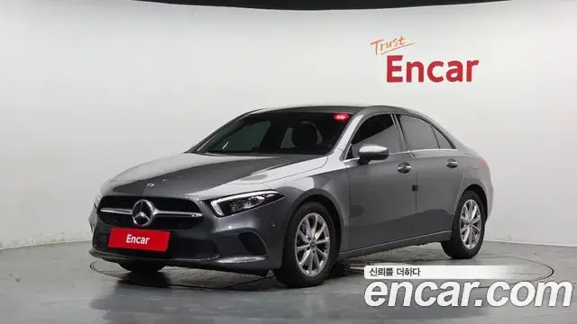 Mercedes-Benz A-Class 2020 — Фото 1/20