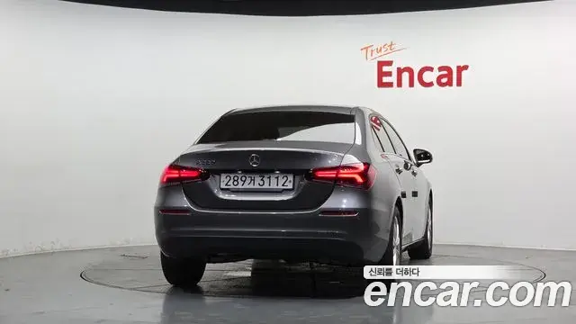 Mercedes-Benz A-Class 2020 — Фото 4/20