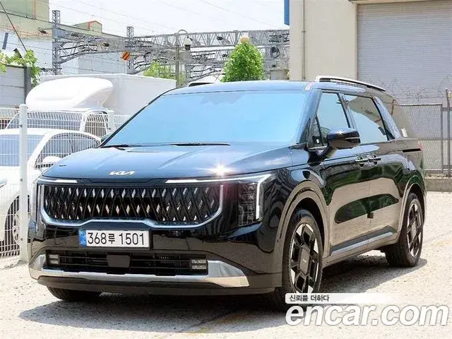 Kia Carnival 2025 — Photo 1/20